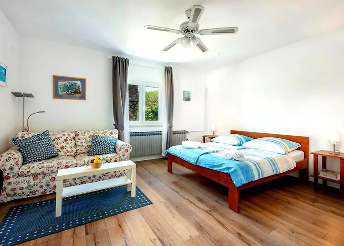 Apartments By The Sea Artatore, Losinj - 8020 Cunski