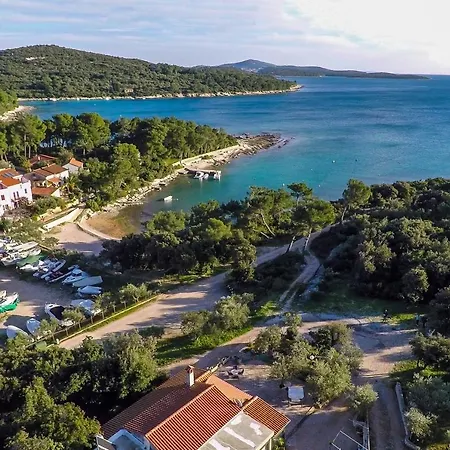 Apartments By The Sea Artatore, Losinj - 8020 Apartment Čunski